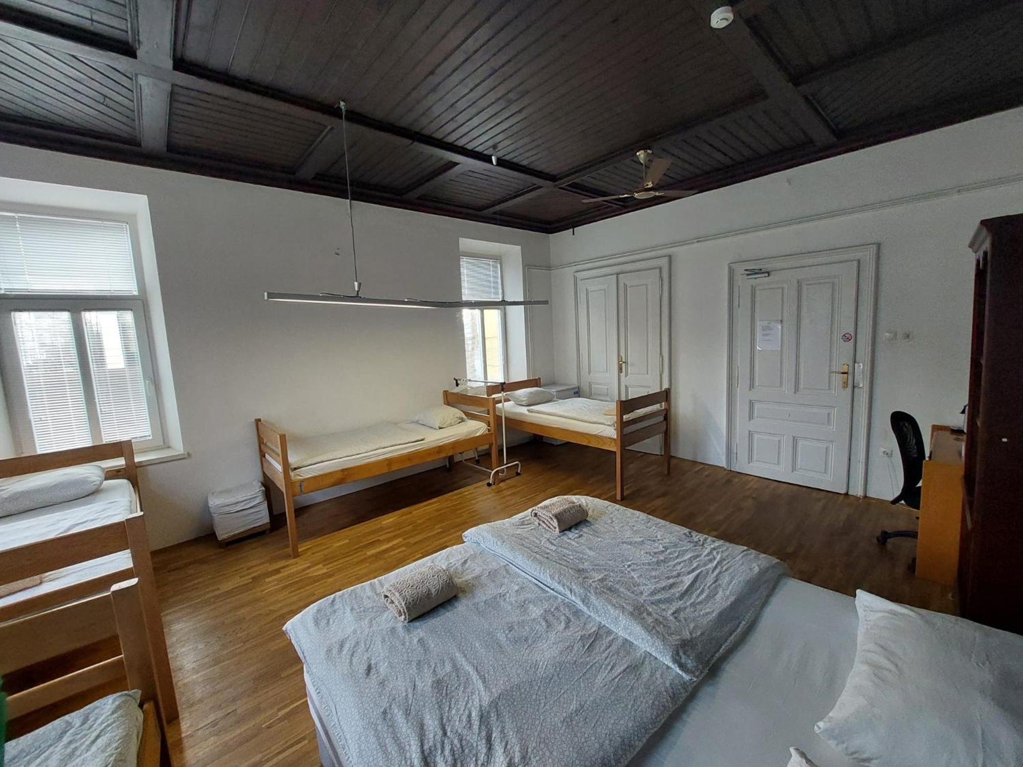 The Villa, Ljubljana City Center Экстерьер фото